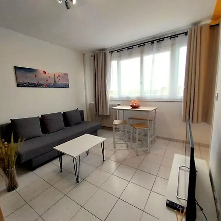 Studio Lumineux 3 Min Gare Houilles - Rer A, Ligne L Et J Exterior photo
