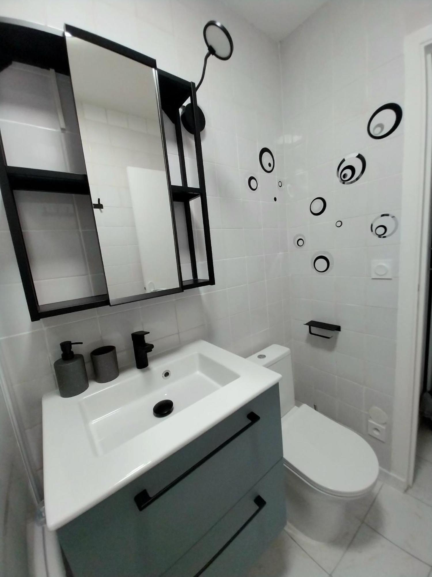 Apartment Lumineux 3 Min Gare - Rer A, Ligne L Et J